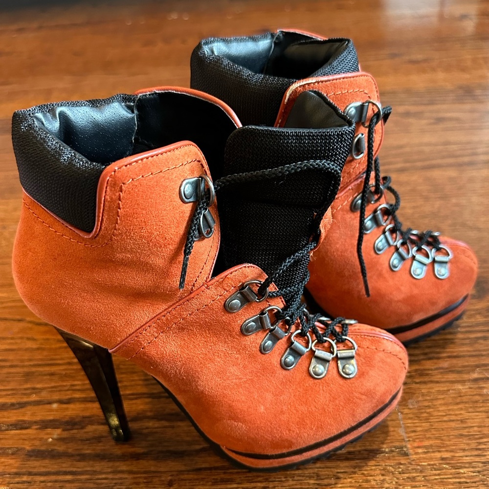 Like new booties . Amazing for a night out !